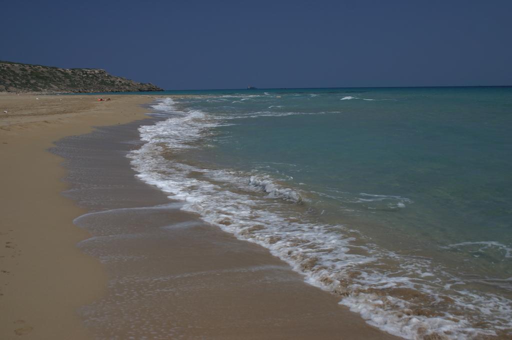Hera Kyrenia Bb Kazaphani ภายนอก รูปภาพ